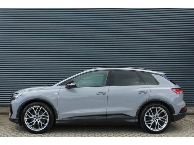 Audi Q4 e-tron 40 S-Line 77 kWh Head-Up Sonos Full-Led DAB