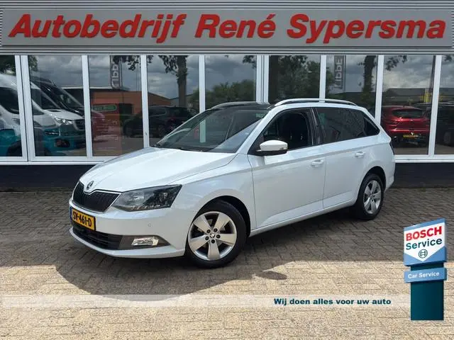 ŠKODA Fabia Combi 1.0 TSI Style Business | Trekhaak | Pano | Stoelverwarming | Apple Carplay
