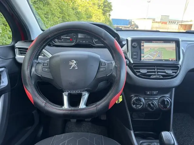 Peugeot 2008 1.2 PureTech Blue Lion Pano,110pk,Navi,Carplay,Airco,Cruise,Pdc,Lm velgen,N.A.P,Apk tot...