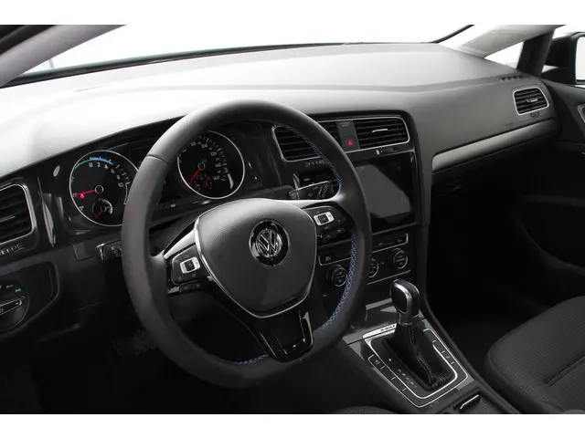 Volkswagen e-Golf