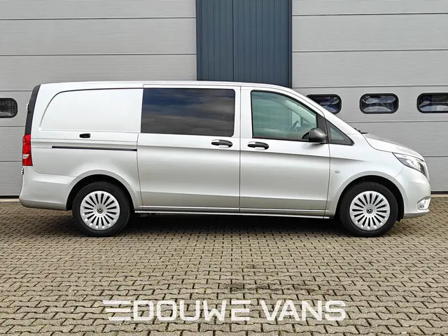 Mercedes-Benz Vito 119 L2 4MATIC Automaat LED 5 Pers. Stoelverwarming Standkachel Dubbel Cabine Trek...