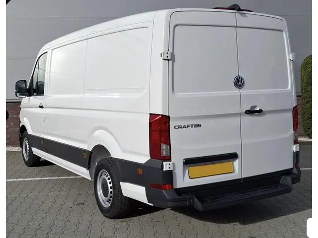 Volkswagen Crafter 35 2.0 TDI L3H2 Comfortline CarPlay / Camera / PDC  / Voorruitverw / Vloer