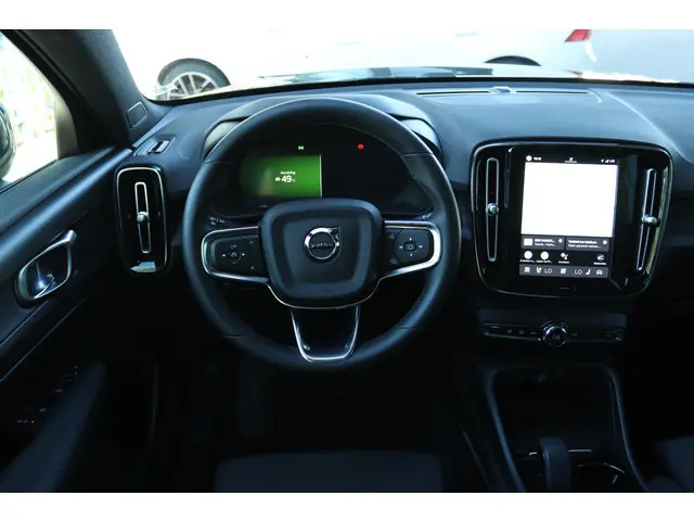 Volvo C40