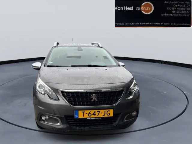 Peugeot 2008 1.2 Allure 6 MND GAR |  CLIMA | NAVI | TREKH | LMV | PDC | CRUIS