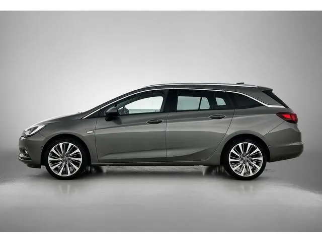 Opel Astra Sports Tourer 1.4 Innovation | 150pk | Navigatie | Camera | 18" Bi-Color Velgen | Trekhaa...