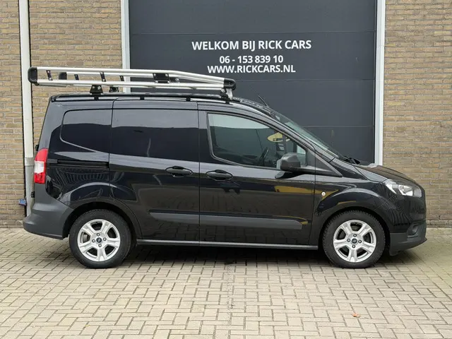 Ford Transit Courier