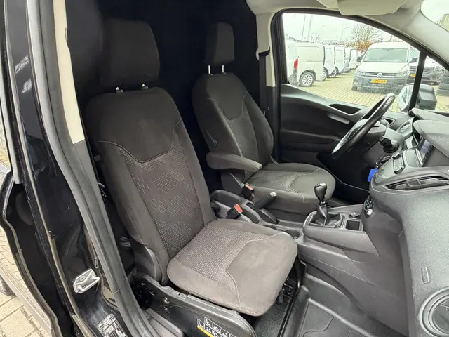 Ford Transit Courier