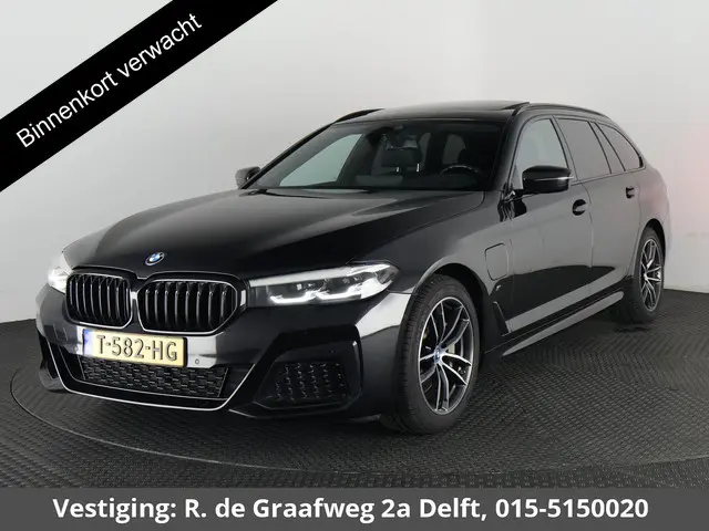 BMW 5-serie Touring 530e Business Edition Plus | Stoelverwarming | Harman Kardon Sound System | Pano...