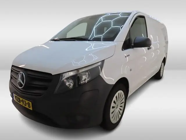 Mercedes-Benz eVito Lang 66 kWh Bott Vario Inrichting