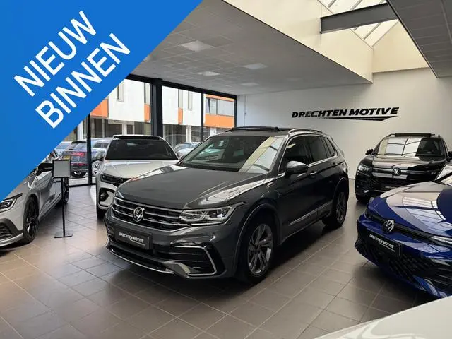 Volkswagen Tiguan 1.4 TSI eHybrid R-Line / Pano / 360 / keyless /