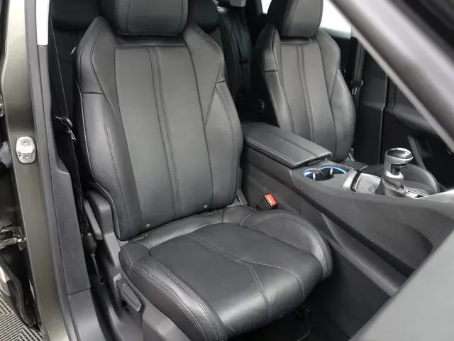 Peugeot 3008 1.2 PureTech Allure- Sport Leder Interieur, Sfeerverlichting, Carplay, Xenon Led, Virtu...