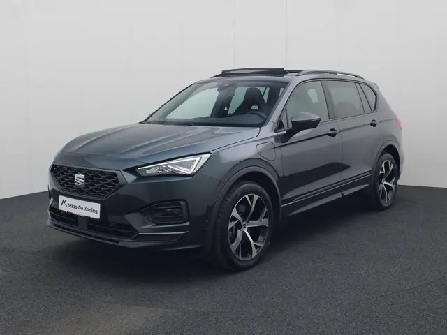 SEAT Tarraco 1.4 TSIe-Hybrid 180kW/245PK PHEV FR DSG · Trekhaak · Panoramadak · Camera + Parkeersens...