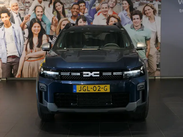 Dacia Bigster 1.8 Hybrid 155 Journey *NIEUW* - Occasion Lease vanaf €589 p/m - - Dodehoek - Sensor v...