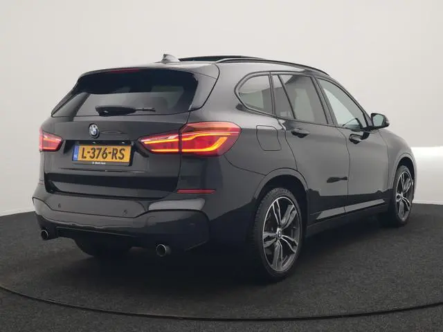 BMW X1 xDrive20i M Sport 192pk Dealer O.H. | Panodak | Adaptive Cruise | Head Up | Camera | Harman /...
