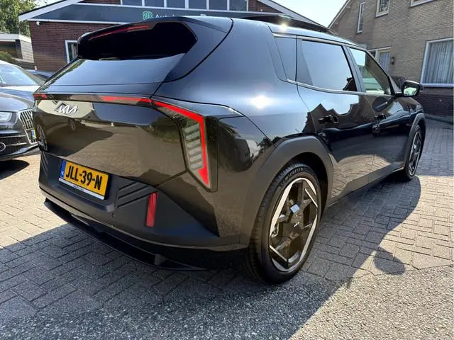Kia EV4