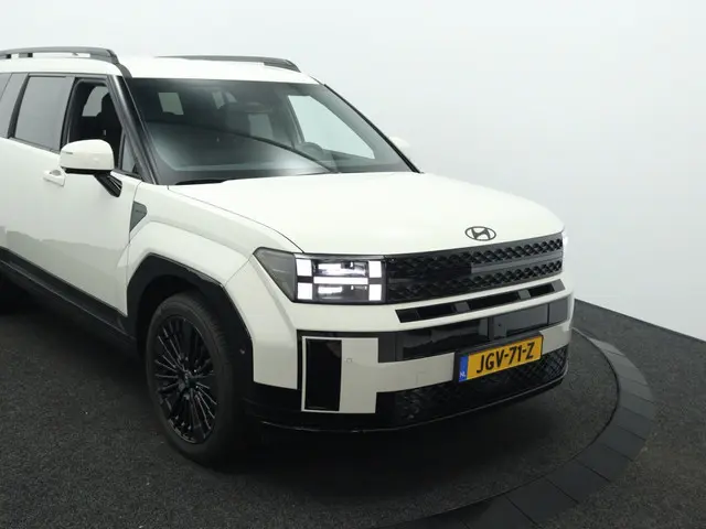 Hyundai Santa Fe 1.6 T-GDI PHEV Black Line | 7-zits | 360 camera | Stoelventilati