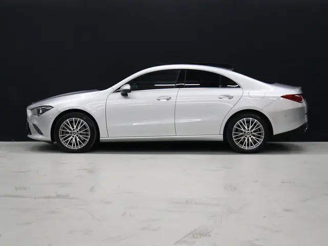 Mercedes-Benz CLA-klasse 250 e Luxury Line [SCHUIFKANTELDAK, APPLE CARPLAY, ANDROID, VOL LEDER, STOE...