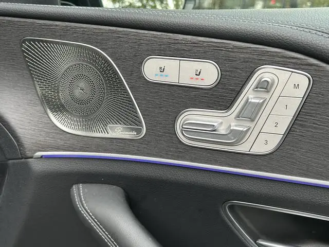 Mercedes-Benz 300