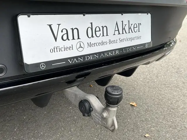 Mercedes-Benz 300