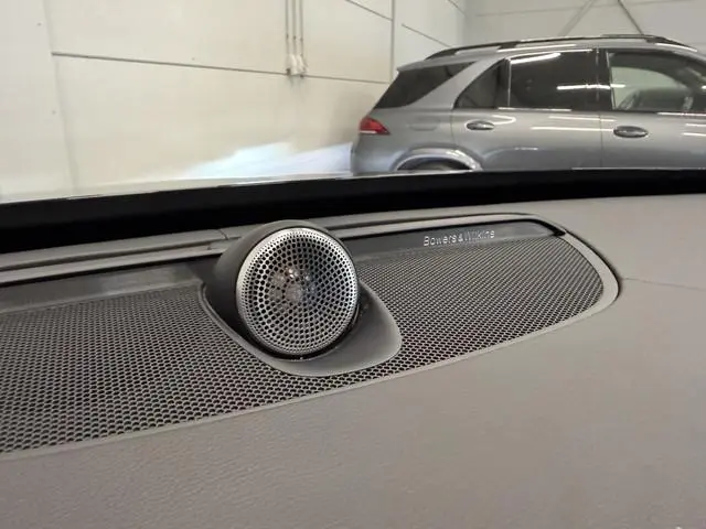 Volvo XC90 T8 Recharge AWD R-Design PANO/B&W/TREKHAAK/360CAMERA/22'/HEAD-UP/STANDKACHEL/MEMORY/GOOGL...