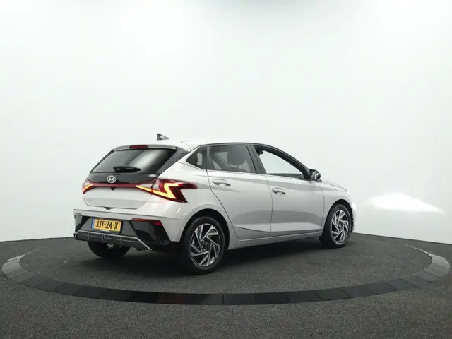 Hyundai i20 1.0 T-GDI Premium | Bose Audio | Climate control | Camera | Navi