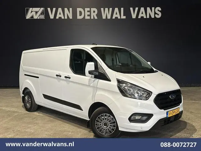 Ford Transit Custom 2.0 TDCI 130pk L2H1 Euro6 Airco | LED | Cruisecontrol | Verwarmde voorruit | Par...