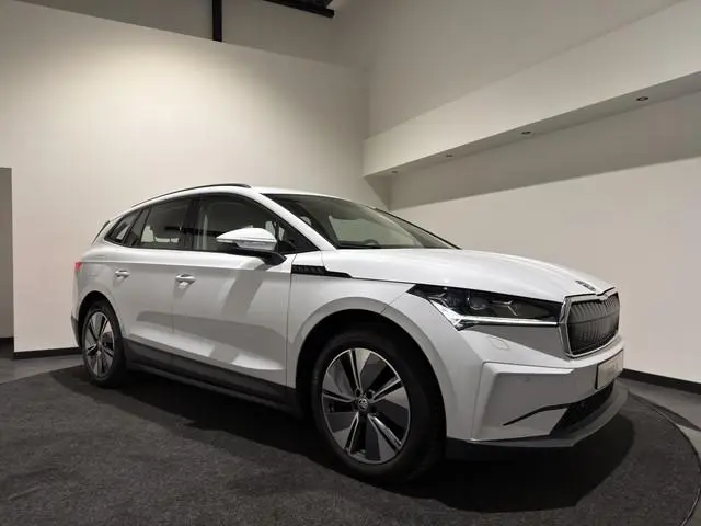 ŠKODA Enyaq iV 60 | Trekhaak | Keyless | Climate Pack | Soh (batterijcheck) Waarde 93,9 %