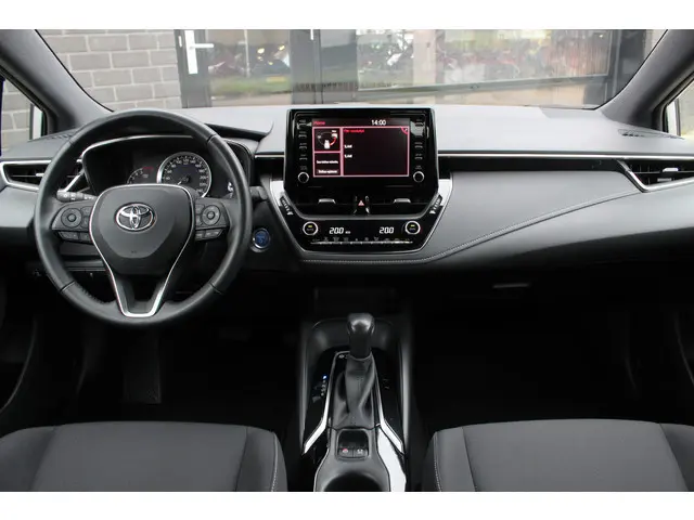 Toyota Corolla 1.8 Hybrid Active / Carplay / Camera / N.A.P.