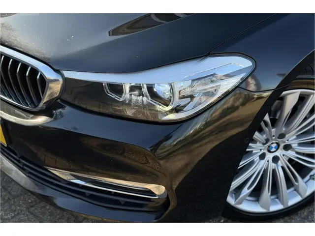BMW 6-serie 640i xDrive GT Luxury Line | Panodak | Comfortleder | Camera | LED | Navi Prof.