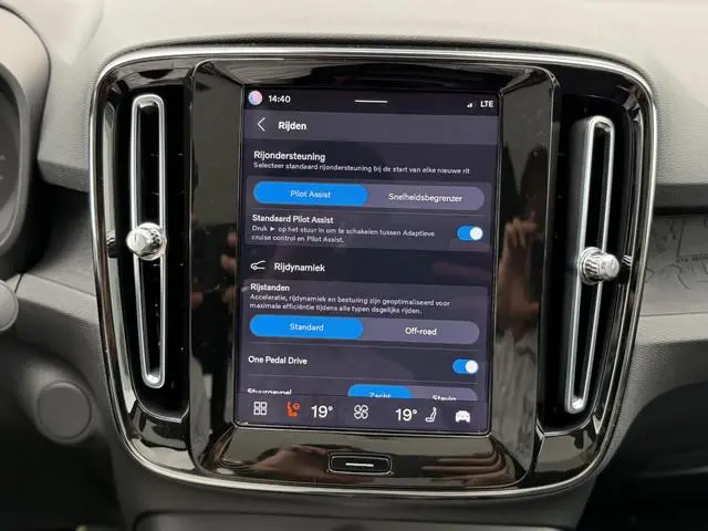 Volvo C40