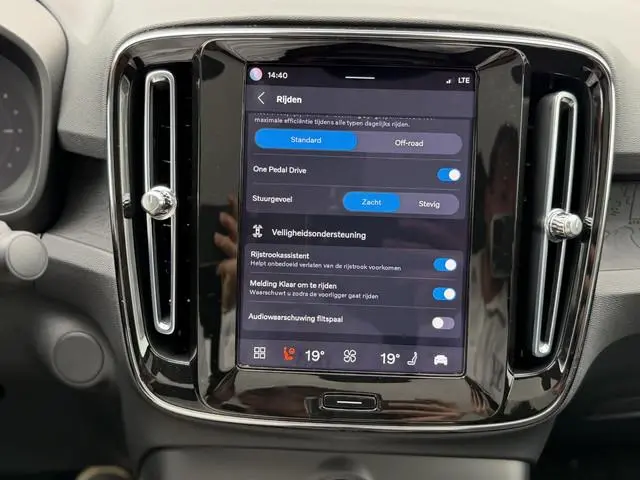 Volvo C40