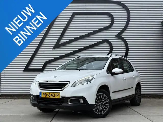 Peugeot 2008 1.2 PureTech Style 1e Eigenaar|Navi|Clima|Stoelverw|Trekhaak|Cruis|D-riem vv in 2025|PD...