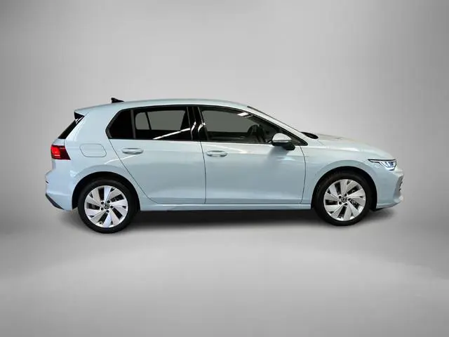 Volkswagen Golf 1.5eHybrid 204pk Life Edition DSG · Apple/Android · Camera + Parkeersensoren · Dodeh...