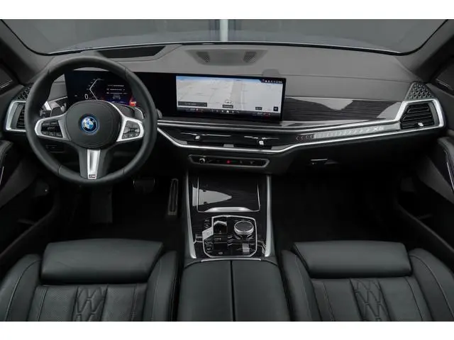 BMW X5 50e 490Pk X-Drive | M-Sport Pro | Shadowline | Luchtvering | Panoramadak | 360° Camera | Harm...