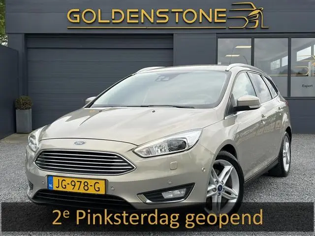 Ford Focus Wagon 1.5 Titanium Edition 1e Eigenaar,150pk,Navi,Camera,6 Bak,Stoelverw,Stuurverw,Leder,...