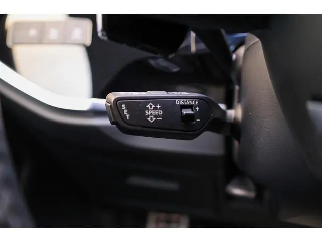 Audi RSQ3