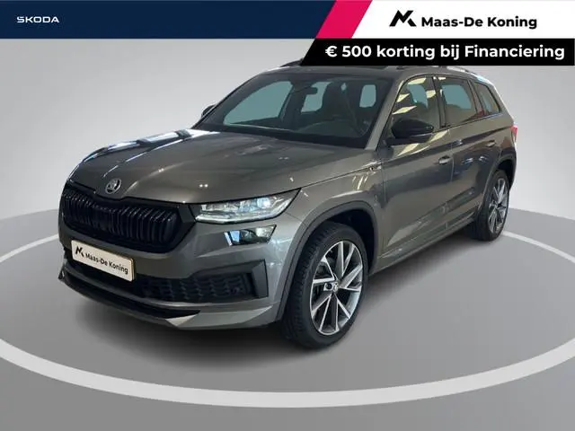 Skoda Kodiaq 1.5TSI/150PK Sportline DSG · Panoramadak · 20" velgen · Apple/Android Car Play · Trekha...