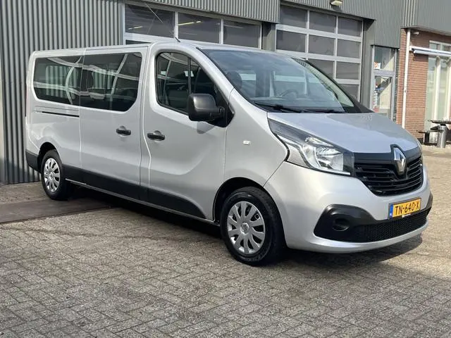 Renault Trafic Passenger 1.6 dCi Marge BTW en Bpm vrij Airco Cruise controle Parkeersensoren achter...