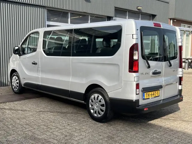 Renault Trafic Passenger 1.6 dCi Marge BTW en Bpm vrij Airco Cruise controle Parkeersensoren achter...