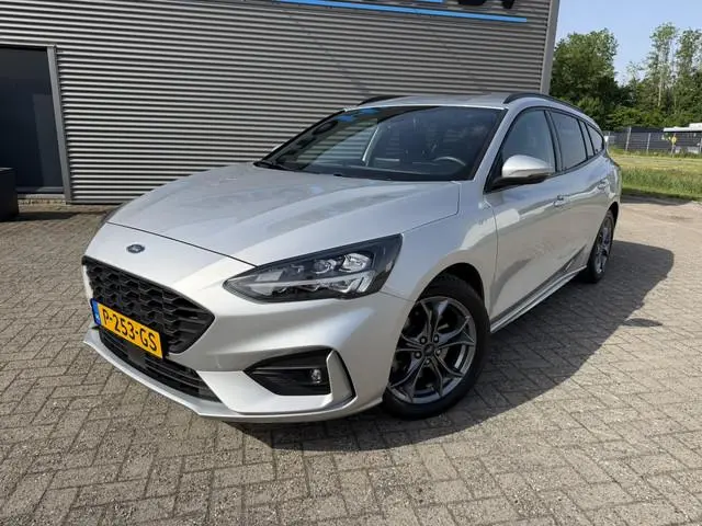 Ford Focus Wagon 1.0 EcoBoost Hybrid ST Line Business Carplay Achteruitrijcamera Stoelverwarming Stu...
