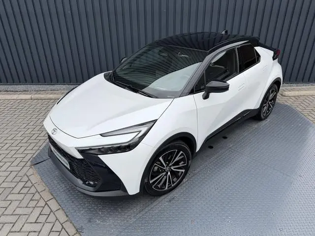 Toyota C-HR 2.0 Hybrid 200(GEEN plug-in) Executive | Head-up | JBL | 10 jr GARANTIE | Rijklaar!!
