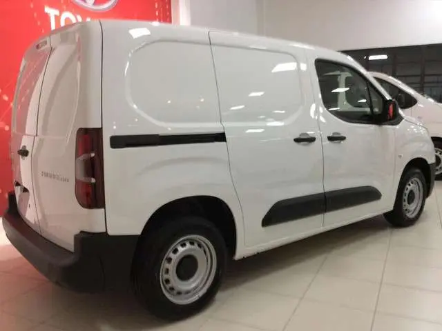 Toyota pro-ace