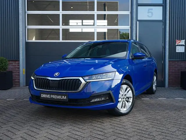 Skoda Octavia Combi 1.0 e-TSI Business Edition