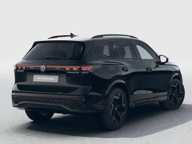 Volkswagen Tiguan Edition 20 1.5 eHybrid 204 PK 6 versn. DSG · Panoramaschuif-kanteldak · Trekhaak i...