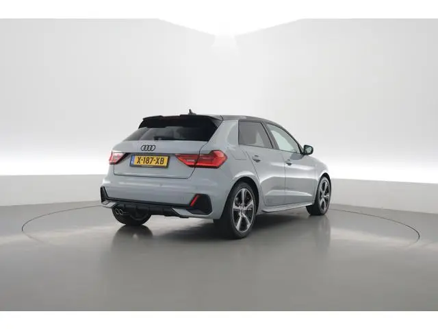 Audi A1 Sportback 40 TFSI S Line 200pk! | Digi. Dashboard | Apple CarPlay | Keyless | Stoelverw. | C...