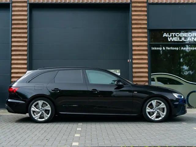 Audi A4 Avant 35 TFSI Launch edition Sport Competition NIEUWSTAAT I 2.0 150 PK I Virtual I 18" I 2x...