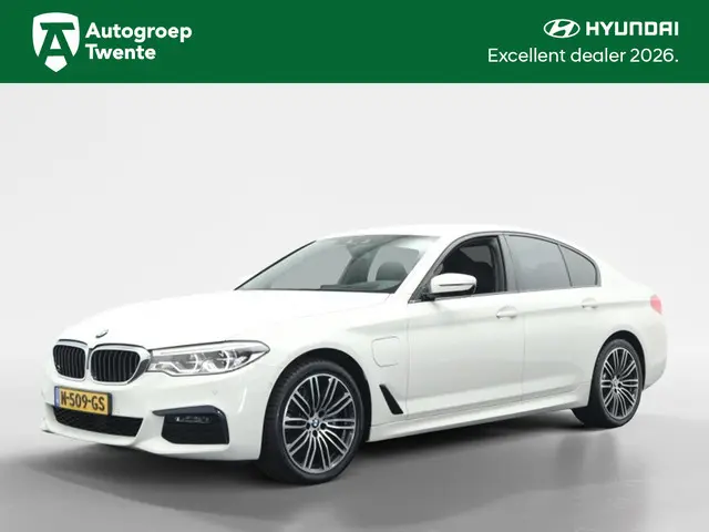 Bmw 5-serie 530e iPerformance High Executive | Navigatie | Stuurwielverwarmi