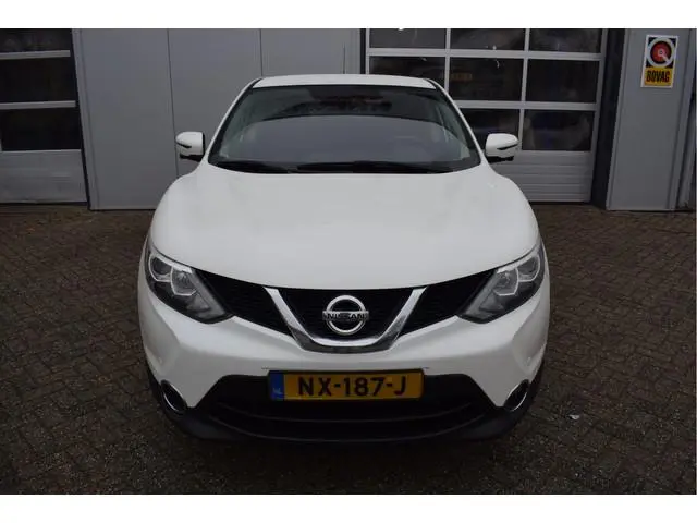 Nissan Qashqai 1.2 N-Connecta | Trekhaak | 360° camera | Navi