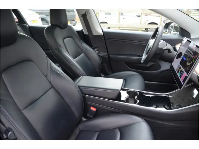 Tesla Model 3 Long Range AWD 75 kWh AutoPilot3.0