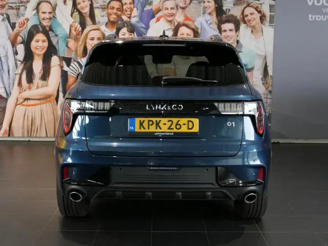 Lynk & Co 01